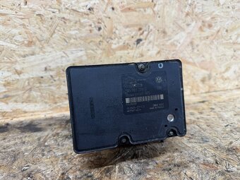 ŘÍDICÍ JEDNOTKA ABS 7M3614111Q - 4