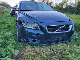 Prodám náhradní díly do Volvo V50 - 4