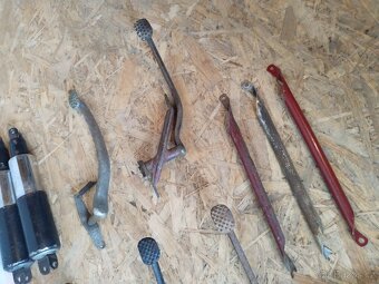 Jawa kývačka, panelka, ČZ - 4