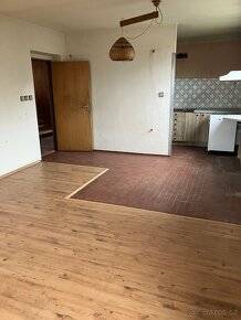 Rozlehlý rodinný dům240m2, dispozice 6+kk / Městec Králové - 4