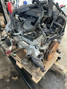 BMW S65B40A motor M3 E90 E92 E93 - 4