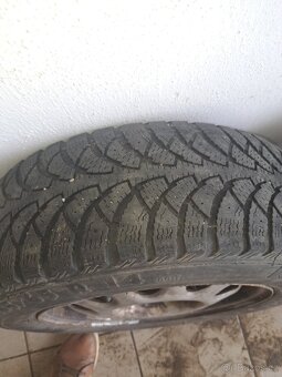 Prodám zimní pneumatiky Seat Cordoba - 4