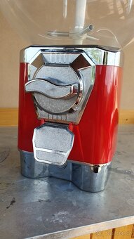 Prodejní automat na žvýkačky - 4