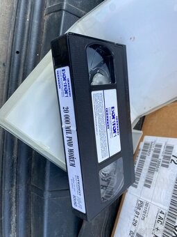VHS kazety - 4