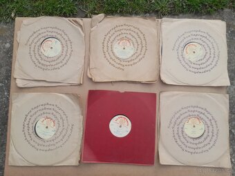 Mix LP desek 41 ks - 4
