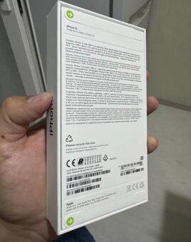 iPhone 13 128 GB černý – nový, nerozbalený - 4