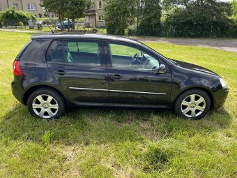 Volkswagen Golf V 5 1.6 mpi NOVÁ STK - 4