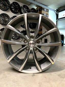 Nové Nissan , Dacia alu kola R18 5x114.3 - 4