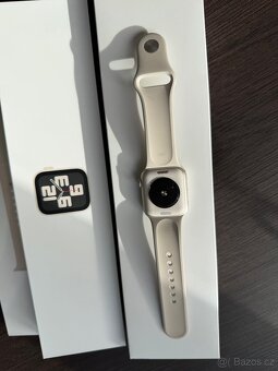 Apple Watch SE (2. generace) 40mm - 4