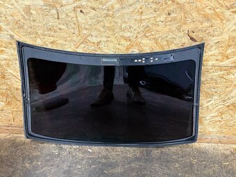 ZADNÍ OKNO AUDI A4 B7 SEDAN - 4