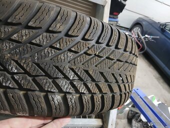 Prodám zimní pneu 195 65 15 91T - 4