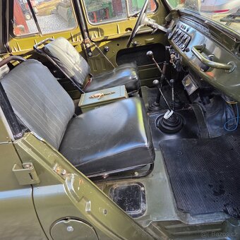 UAZ 469B - 4