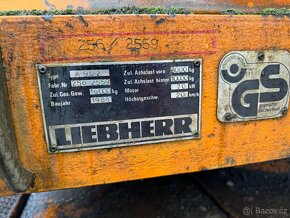 Kolový bagr Liebherr 902 - 4