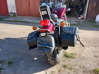 Suzuki Intruder 1400 - 4