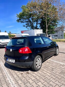 Volkswagen Golf 5 1.4i - 4