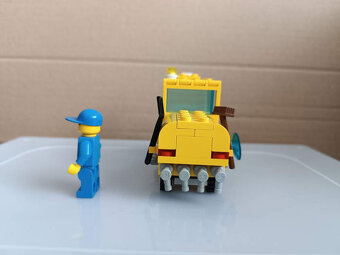 LEGO Town 6649 Street Sweeper - 4