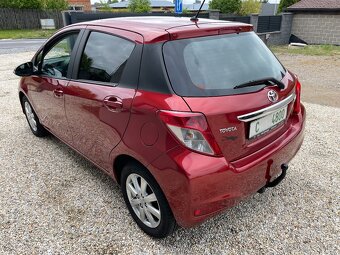 TOYOTA YARIS 3 1,3 VVT-i BENZÍN 100PS AUTOMAT - 4
