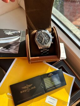 Breitling Super Avenger II - 4