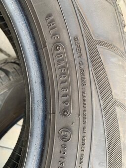 Zimní pneu 215/65 R17 - 4
