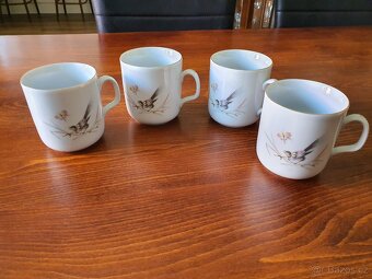 4x sběratelský porcelánový hrníček Royal Dux - 4