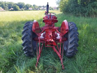 Mccormick Farmall FU 235 - 4
