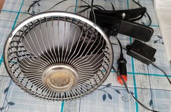 Oscilující ventilátor na 12V - skvělý do auta - 4