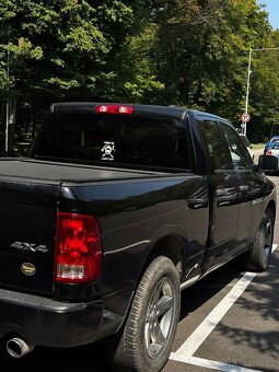 Dodge Ram 5.7hemi - 4