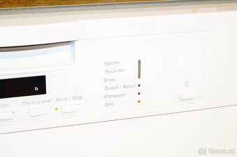 Myčka Miele bílá G 4302 SCU, tři koše - 4