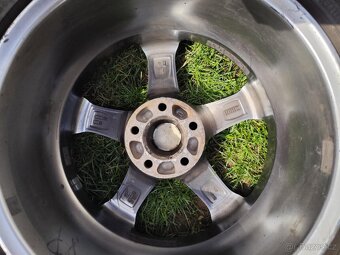 Alu kola 5x112 R17 + pneu 225/45 R17 + Šrouby - 4