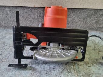 Black&Decker Ruční kotoučová pila CS1550, 1500 W - 4