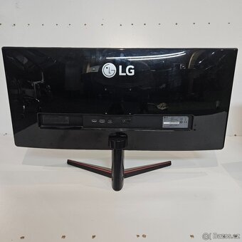 Stolní počítač Lenovo Thinkcentre + Monitor - 4