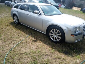 Prodám Chrysler 300C R.V.2007 3.0 nafta 160kw - 4