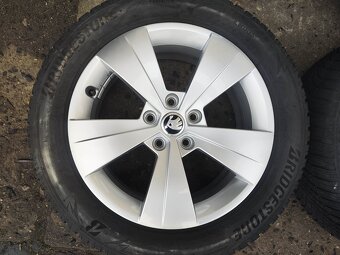 17"zimní alu sada Triton 5x112 origo Škoda Superb 3 Passat - 4
