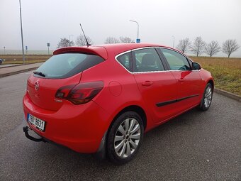Opel Astra J, 1.4 turbo, TAŽNÉ, 81tis km, VÝBORNÝ STAV - 4