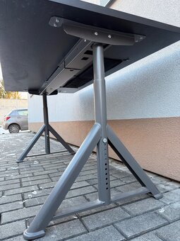 Kancelářský stůl Ikea Idasen - 4