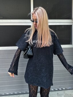 Oversize černé tričko + krajkový set (S/M/L) - 4