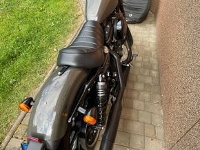 Harley-Davidson XL883N - 4