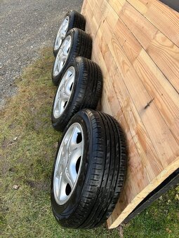 Sada kol Renault 185/60 R15 - 4
