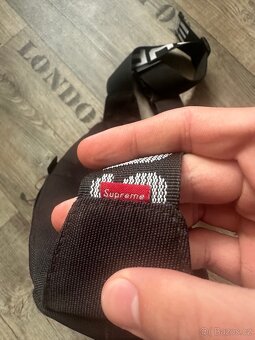 SUPREME WAISTBAG - 4