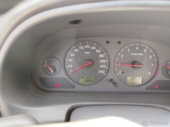 Volvo V40 2,0 turbo benzin - 4