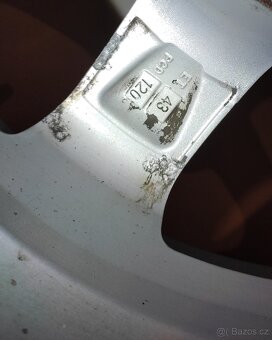 Prodám kola na BMW v hezkém stavů - 4
