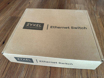 ZYXEL GS1900-24EP - 4