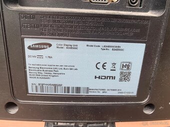 Prohnutý monitor Samsung - 4