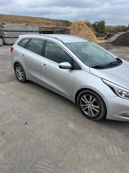 Kia Ceed - 4