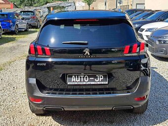 Peugeot 5008 1,2 PT EAT8 ALLURE 102.000 km - 4