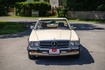 Mercedes-Benz 560 SL R107 - 4