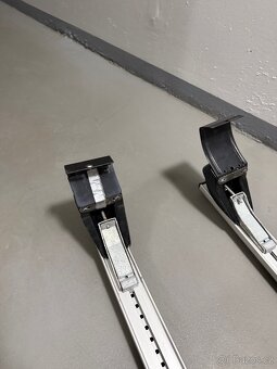 Střešní nosiče La Prealpina – alu příčníky + patky (Kit 25) - 4