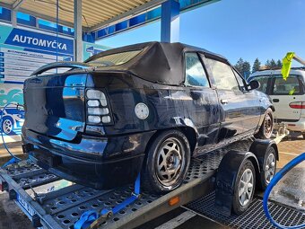 Karoserie Opel kadett E Cabrio s motorem C20XE - 4