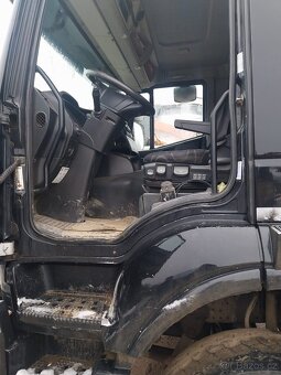 2016 sklápěč 8x4 Eur6 Iveco Trakker 450 S3 automat - 4