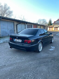 Bmw e39 528i tovární packet - 4